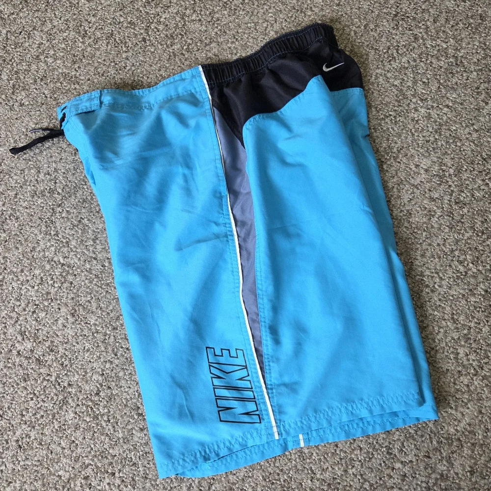 NIKE Swim Trunks Turquiose Blue Lined Spellout‎ Back Swoosh Mens SZ L
